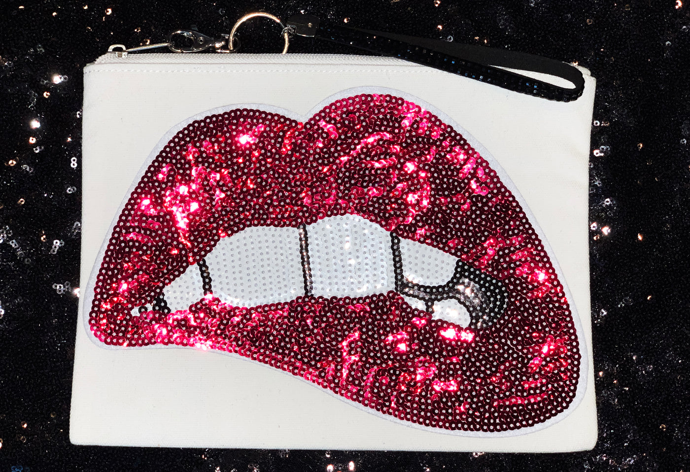 “Glitter Lips” Wristlet